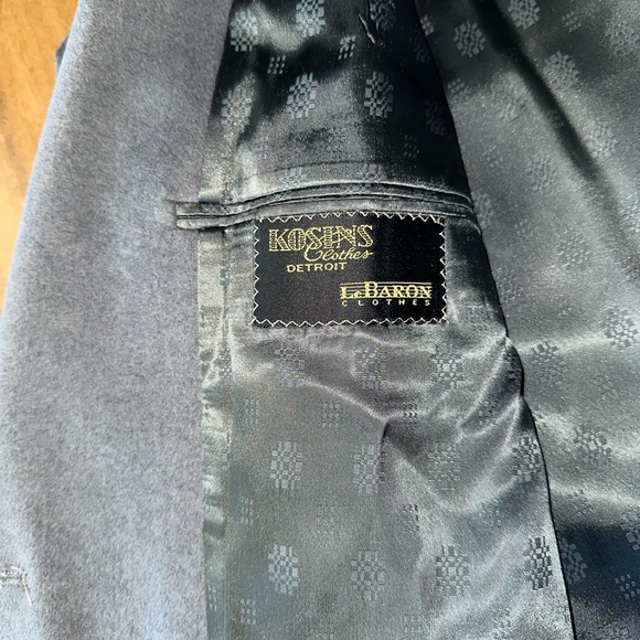 1970s/80s Vintage Kosins LeBaron Ultrasuede Charcoal Gray Overcoat - Picture 3 of 5